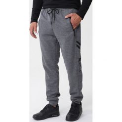 Szare Spodnie Orrin. Szare spodnie sportowe męskie Born2be, l, bez wzorów, z dzianiny, climacool (adidas). Za 49.99 zł.