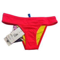 Dół od stroju kąpielowego damskiego slipy damskie na basen Arena Desire. Czerwone bikini ARENA, bez wzorów. Za 69.99 zł.