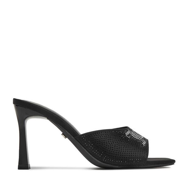 Klapki Juicy Couture. Czarne klapki damskie Juicy Couture, bez wzorów, bez obcasa, bez zapięcia. Za 249.99 zł.