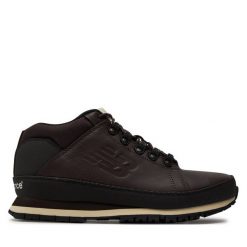 Trzewiki New Balance. Brązowe botki męskie New Balance, bez wzorów, bez obcasa, bez zapięcia. Za 599.99 zł.