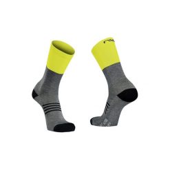 Skarpety rowerowe NORTHWAVE EXTREME PRO HIGH SOCK. Szare skarpety męskie Northwave, bez wzorów. Za 72.00 zł.
