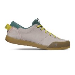 Buty Trekkingowe Damskie Black Diamond Prime. Czerwone obuwie trekkingowe damskie Black Diamond, bez zapięcia. Za 396.99 zł.