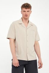 Koszula męska EMPORIO ARMANI SWIMWEAR. Koszule męskie Emporio Armani Swimwear, m, bez wzorów, bez kołnierzyka, bez ramiączek. Za 649.00 zł.