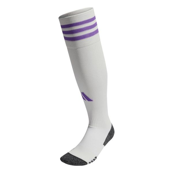 Skarpetki adidas 23. Białe skarpety męskie Adidas, bez wzorów, z materiału. Za 113.50 zł.