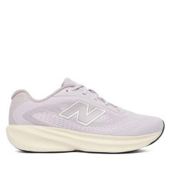 Buty do biegania New Balance. Fioletowe obuwie sportowe damskie New Balance, bez wzorów, bez zapięcia, do biegania. Za 399.99 zł.