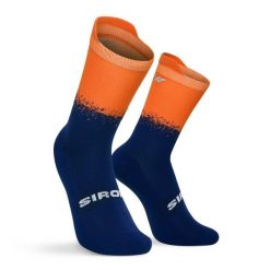 Skarpety do biegania w terenie Siroko Hardrock Navy. Niebieskie skarpetki damskie SIROKO, bez wzorów, z materiału. Za 51.20 zł.