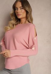 Ciemnoróżowy Sweter z Wiskozą Ozdobiony Wycięciami na Rękawach Evathia. Czerwone swetry nierozpinane damskie Renee, z aplikacjami, z jeansu, casualowe, bez kołnierzyka, bez ramiączek. Za 79.99 zł.