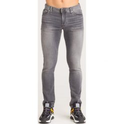 JEANSY SKINNY FIT Armani Exchange. Szare jeansy męskie Armani Exchange, z bawełny. Za 469.00 zł.
