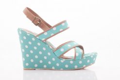 Sandały Dijean 753 518 Green Poa-Honey, Zielony, Skóra ekologiczna/ Materiał - 39. Zielone sandały damskie Dijean, bez wzorów, z materiału, bez obcasa, na koturnie, bez zapięcia. W wyprzedaży za 26.10 zł.