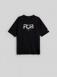4F T-shirt loose z nadrukiem męski - czarny XL. Czarne t-shirty męskie 4F, m, bez wzorów, z bawełny, bez kołnierzyka, bez ramiączek. Za 69.99 zł.