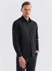 PAKO LORENTE – Koszula męska w kolorze czarnym P000B-1X-001-C-S. Czarne koszule męskie Pako Lorente, m, bez wzorów, z bawełny, eleganckie, bez kołnierzyka, bez ramiączek. Za 149.99 zł.