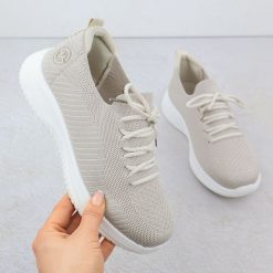 Półbuty sportowe damskie czarne Vinceza 17366. Czarne obuwie sportowe damskie VINCEZA, bez wzorów, z materiału, bez zapięcia. Za 67.50 zł.