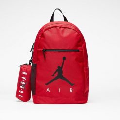 1295 Nike Jordan Air plecak z kieszenią na przybory 25 L. Czerwone plecaki męskie Jordan, bez wzorów, z poliesteru. Za 229.65 zł.