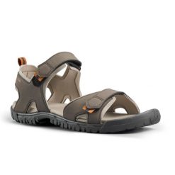 Sandały turystyczne męskie Quechua NH100. Brązowe sandały męskie QUECHUA, bez wzorów, z kauczuku, sportowe, bez zapięcia. Za 69.99 zł.