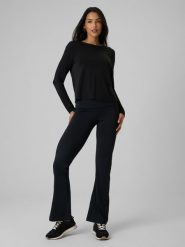 4F Legginsy z rozszerzanymi nogawkami damskie - czarne XL. Czarne legginsy damskie 4F, bez wzorów, z dzianiny. Za 129.99 zł.