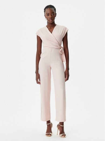 Rinascimento Kombinezon CFC0122679003 Różowy Regular Fit. Czerwone sukienki damskie Rinascimento, l, bez wzorów, z syntetyku, bez kołnierzyka, bez ramiączek. Za 319.99 zł.