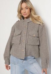 Brązowa Kurtka w Stylu Utility z Szerokimi Kieszeniami Nirithra. Brązowe kurtki damskie Born2be, l, bez wzorów, z jeansu, bez kaptura. Za 109.99 zł.