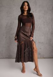 Brązowa Satynowa Spódnica Ozdobiona Rozcięciem na Nogę i Koronką Saviraet. Brązowe spódnice damskie Renee, l, bez wzorów, z koronki, eleganckie, midi. Za 129.99 zł.