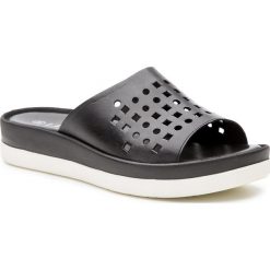 Klapki LASOCKI WI16-4808-01. Klapki damskie Lasocki, bez wzorów, bez obcasa, bez zapięcia. Za 119.99 zł.