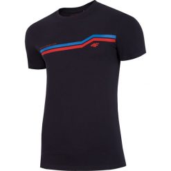 T-shirt męski TSM221 - ciemny granat. T-shirty męskie 4F, m, bez wzorów, bez kołnierzyka, bez ramiączek. W wyprzedaży za 39.99 zł.