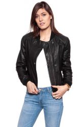 DAMSKA KURTKA SKÓRZANE WRANGLER LEATHER JACKET BLACK W4134ZC01 112128768. Czarne kurtki damskie Wrangler, s, bez wzorów, bez kaptura. W wyprzedaży za 299.99 zł.