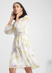 Sukienka. Białe sukienki damskie bonprix, bez wzorów, bez kołnierzyka, bez ramiączek. Za 122.99 zł.