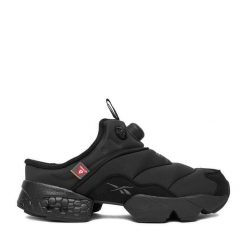 Klapki Reebok. Czarne klapki damskie Reebok, bez wzorów, bez obcasa, bez zapięcia. Za 649.99 zł.