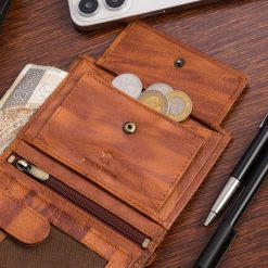 Portfel skórzany męski pionowy klasyczny brązowy RFiD Beltimore D36. Brązowe portfele męskie bez wzorów. Za 59.90 zł.