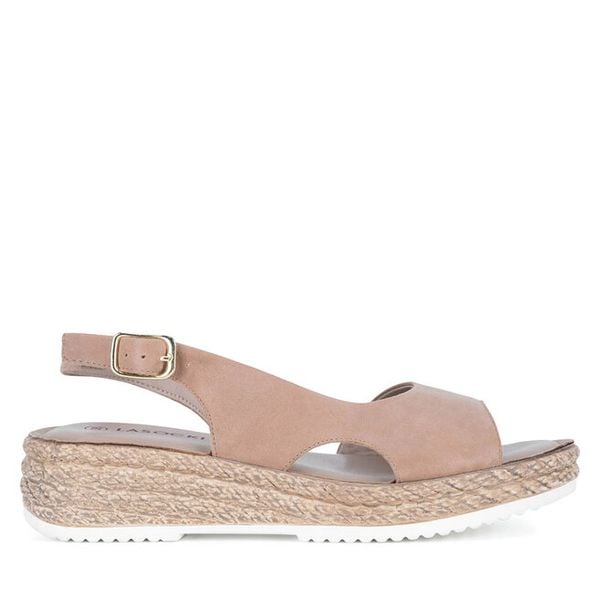 Sandały Lasocki. Brązowe sandały damskie Lasocki, bez wzorów, bez obcasa, na płaskiej podeszwie, bez zapięcia. Za 159.99 zł.