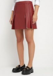 Bordowa Rozkloszowana Spódnica z Imitacji Skóry z Plisami Annariel. Czerwone spódnice damskie Born2be, na co dzień, l, bez wzorów, ze skóry, eleganckie, z podwyższonym stanem, mini, koszulowe. Za 59.99 zł.