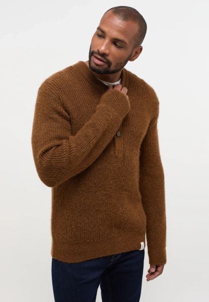 Męski Sweter Mustang Style Emil C Henley Rubber 1014118 3161. Swetry męskie Mustang, m, bez wzorów, bez kołnierzyka, bez ramiączek. Za 149.99 zł.