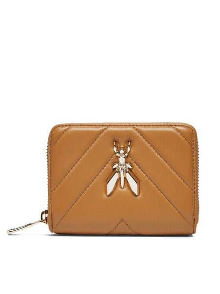 Patrizia Pepe Portfel 8Q0019/L004-B800 Brązowy. Brązowe portfele damskie Patrizia Pepe, ze skóry. Za 339.99 zł.