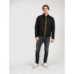 Kurtka turystyczna męska Ottaya. Czarne kurtki męskie Geox, m, bez wzorów, z poliesteru, casualowe, bez kaptura. W wyprzedaży za 336.60 zł.