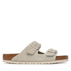 Klapki Birkenstock. Brązowe klapki męskie Birkenstock, bez wzorów, bez zapięcia. Za 509.99 zł.
