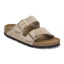 Damskie sandały zamsz ARIZONA. Brązowe sandały damskie Birkenstock, bez wzorów, z materiału, bez obcasa, bez zapięcia. Za 486.00 zł.