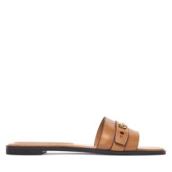 Klapki Tory Burch. Brązowe klapki damskie Tory Burch, bez wzorów, bez obcasa, bez zapięcia. Za 1,524.00 zł.