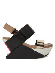 United Nude Sandały Delta Wedge Sandal 1041389316 Czarny. Czarne sandały damskie United Nude, bez wzorów, ze skóry, bez obcasa, na koturnie, bez zapięcia. W wyprzedaży za 959.99 zł.