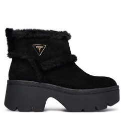 Botki Guess. Czarne botki damskie Guess, z aplikacjami, bez obcasa, na słupku, bez zapięcia. Za 519.99 zł.