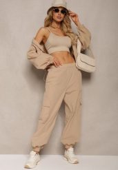 Beżowy Komplet Dresowy Spodnie Bojówki z Gumką w Pasie i Bluza na Suwak Zakończona Ściągaczem na Dole Tiazena. Brązowe bluzy damskie Renee, l, bez wzorów, z dresówki, bez ramiączek, bez kaptura. Za 149.99 zł.