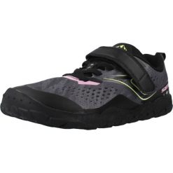 Buty JOMA SIMA JUNIOR BAREFOOT Czarny. Czarne buty zimowe męskie Joma, z tkaniny, bez zapięcia. Za 262.99 zł.