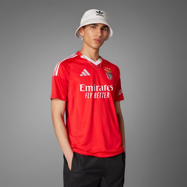 Koszulka piłkarska ADIDAS Benfica domowa sezon 24/25. Bluzki damskie Adidas, s, bez wzorów, sportowe, bez kołnierzyka, bez ramiączek. W wyprzedaży za 339.99 zł.