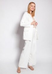 Elegancki Żakiet z Wąskimi Klapami - Ecru. Brązowe marynarki i żakiety damskie Lanti, bez wzorów, z materiału, eleganckie, bez kołnierzyka, bez ramiączek. Za 239.90 zł.