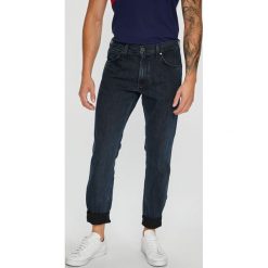 Wrangler - Jeansy. Niebieskie jeansy męskie Wrangler, z bawełny. W wyprzedaży za 279.90 zł.
