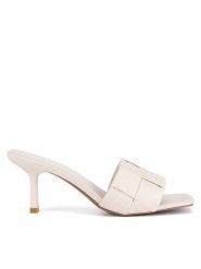 JENNY Klapki RZ45505413 Beżowy. Brązowe klapki damskie Jenny, bez wzorów, z materiału, bez obcasa, bez zapięcia. Za 139.99 zł.