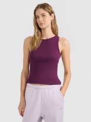 4F Top slim gładki damski - fioletowy XS. Fioletowe topy damskie 4F, xs, bez wzorów, z bawełny, klasyczne, bez kołnierzyka, bez ramiączek. W wyprzedaży za 29.99 zł.