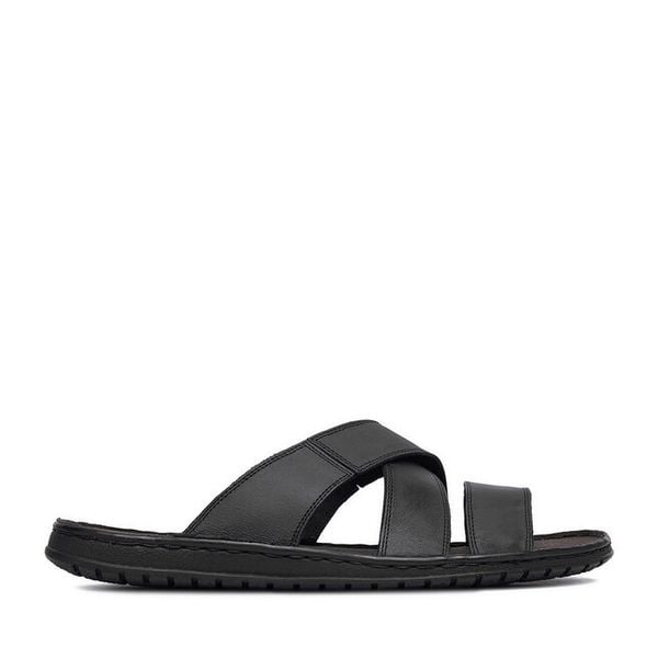 Klapki Lasocki. Czarne klapki męskie Lasocki, bez wzorów, bez zapięcia. Za 129.99 zł.