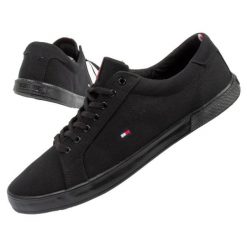 Trampki Tommy Hilfiger FM0FM005960GJ czarne. Czarne trampki męskie bez wzorów, z gumy, klasyczne, bez zapięcia. Za 414.66 zł.