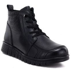Skórzane botki damskie komfortowe czarne Cambell RI15302. Czarne botki damskie Cambell, bez wzorów, ze skóry, bez obcasa, bez zapięcia. Za 209.99 zł.