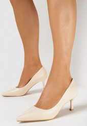 Beżowe Czółenka z Ekoskóry na Niskiej Szpilce Scaven. Brązowe czółenka damskie Born2be, bez wzorów, eleganckie, bez obcasa, na szpilce, bez zapięcia. Za 74.99 zł.