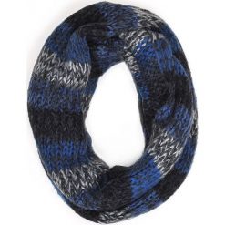 KOMIN MĘSKI W PASKI. Niebieskie szaliki męskie TOP SECRET, bez wzorów, z dzianiny. W wyprzedaży za 14.99 zł.